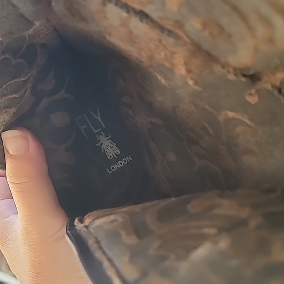 Fly London Womens  Sz 9 Black Mid-Calf Buckle Zipped Wedge Leather Boot Lug Moto - Picture 8 of 14